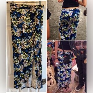 4/$15 Charlotte Russe Blue and Yellow Tropical Maxi